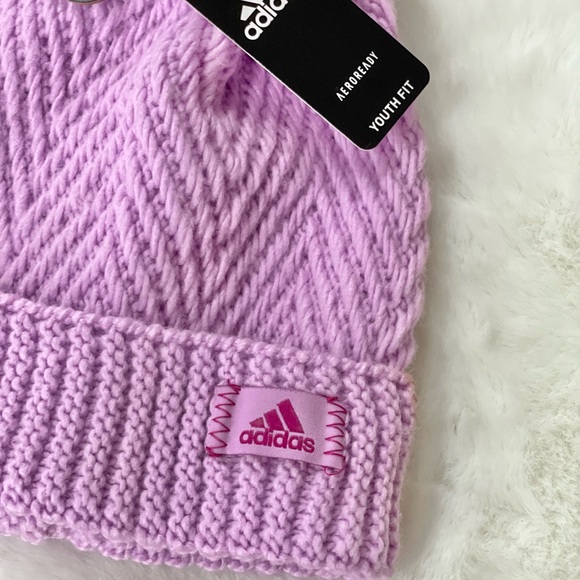 New with tags ADIDAS YOUTH TWILIGHT4 BALLIE LILAC PURPLE KNIT HAT w/POM-POM - Picture 2 of 4
